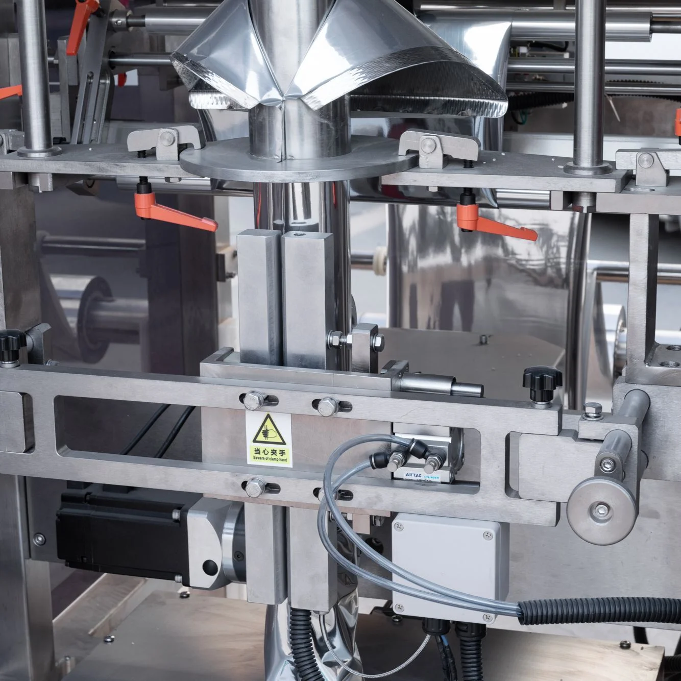 img_6a6c528ba2bc9064244572_packing_machine_1_1